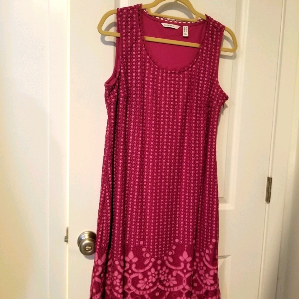 Lace midi dress